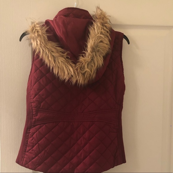 Vest - Picture 3 of 3